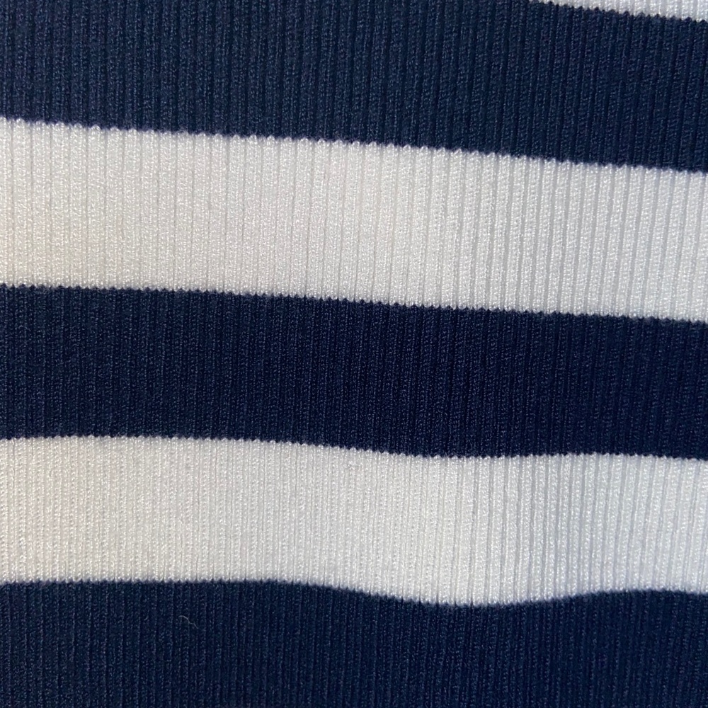 Tank top. - Picture 4 of 4